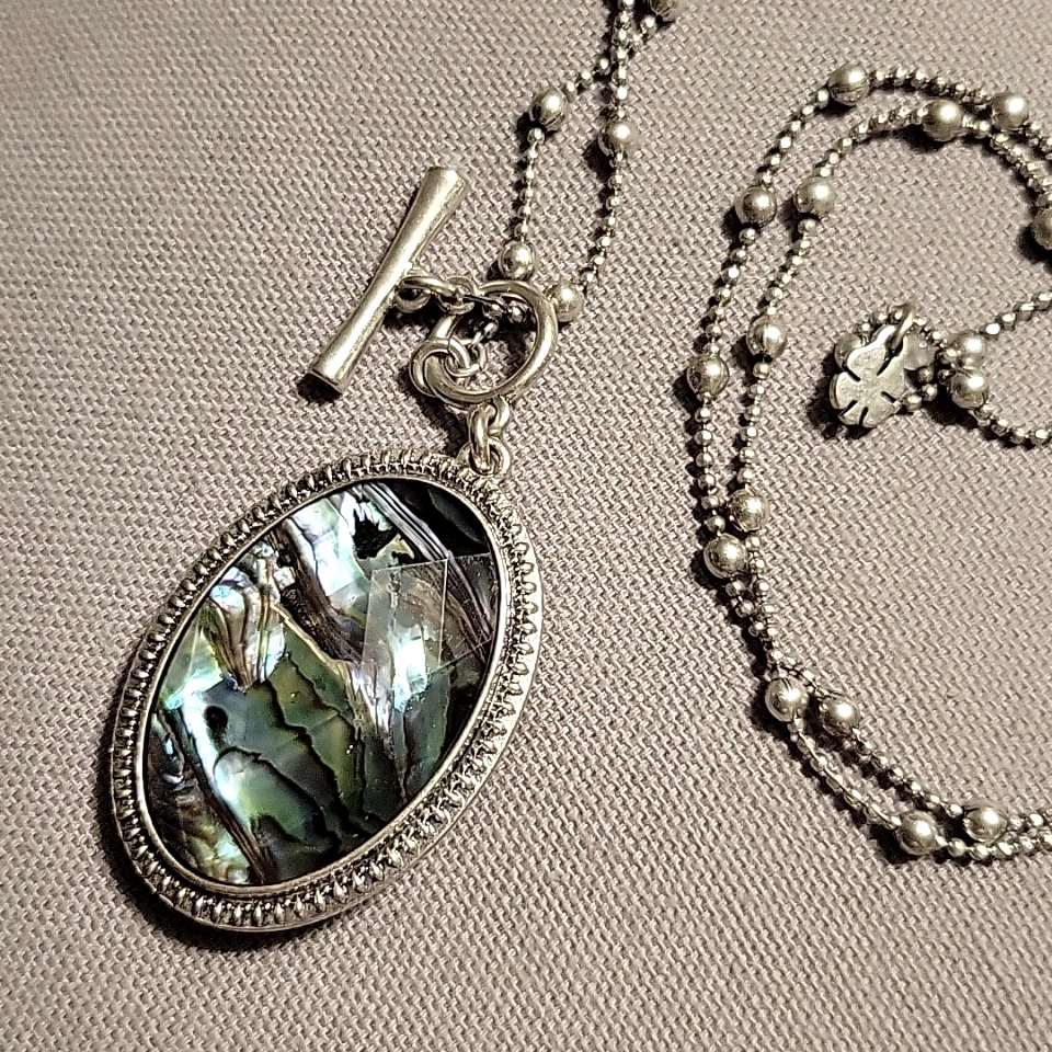 Lucky Brand Reversible Long Necklace 35$